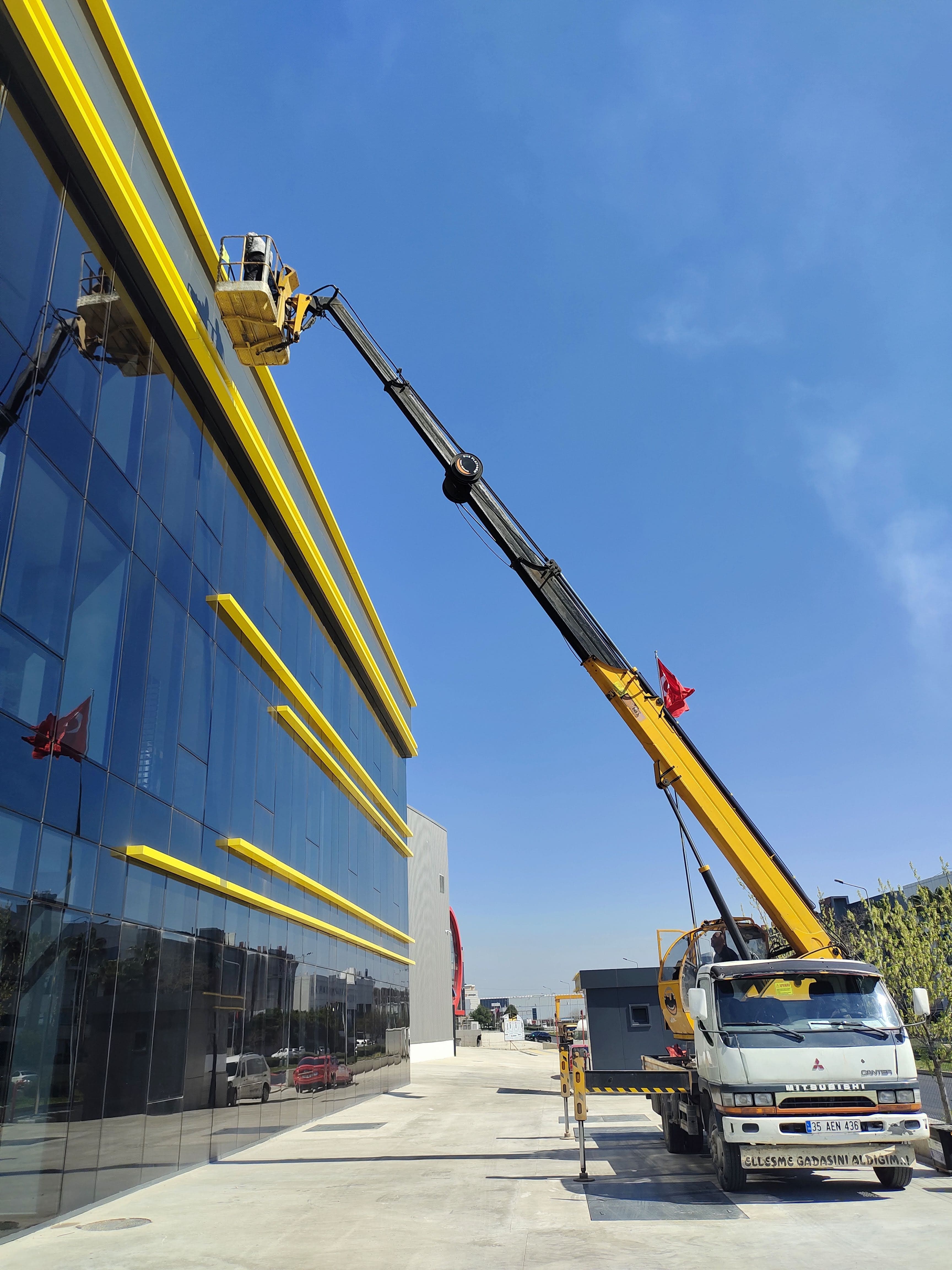 Dış Cephe & Kompozit Temizliği